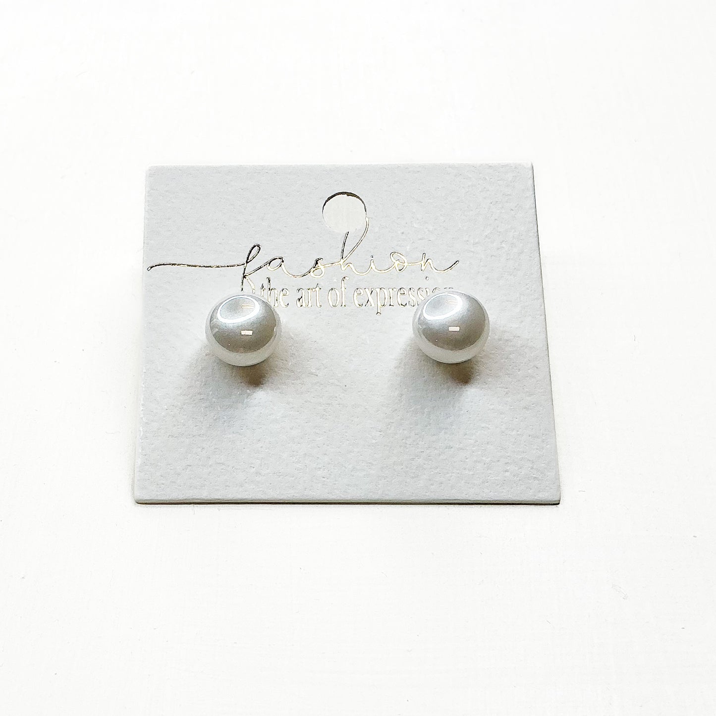 Gorgeous Pearl Studs