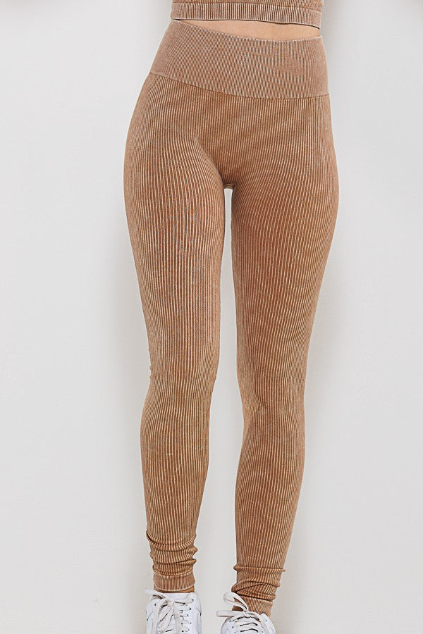 The Perfect Ribbed Leggings in Camel