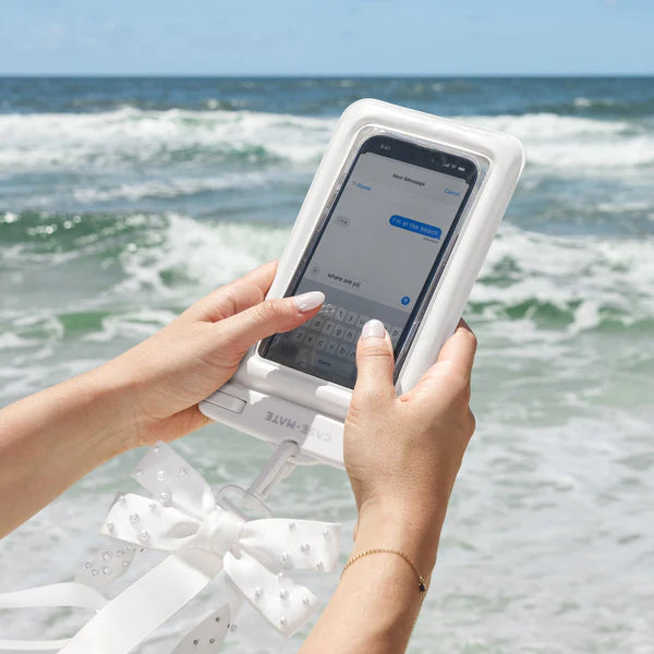 Casemate Ivory Pearl Bow Waterproof Floating Pouch