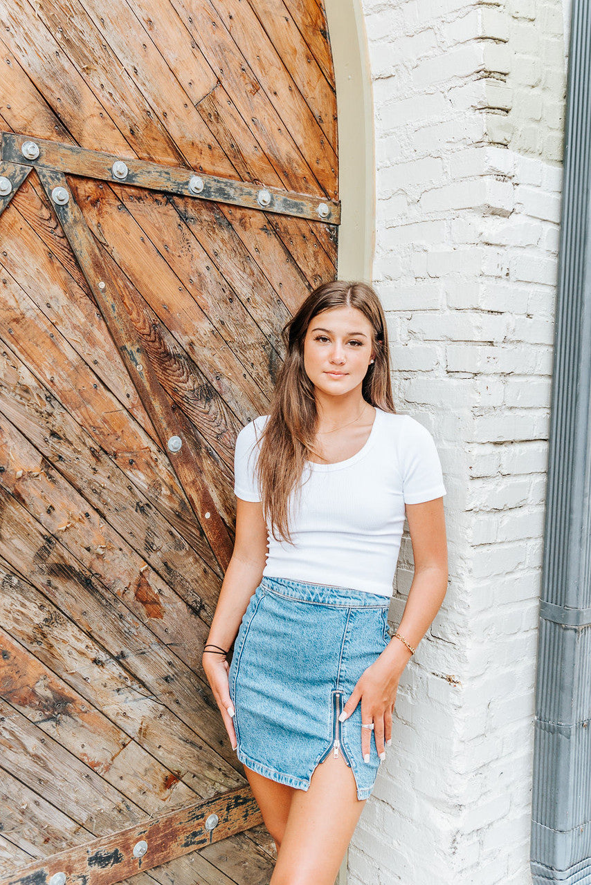 The Jacey Baby Tee Ribbed Top in White | One Size