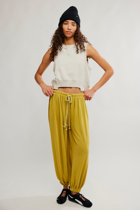 Free People Momentum Pant in Dried Palm