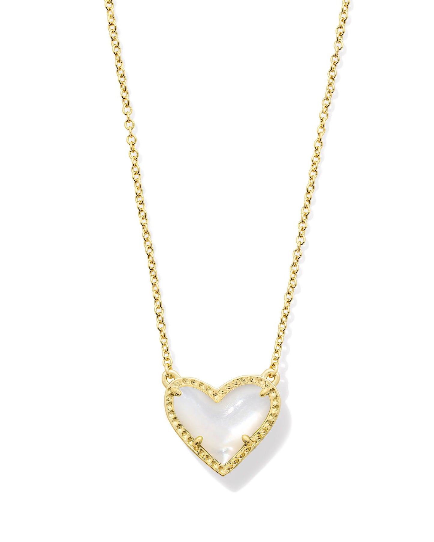 Kendra Scott Ari Heart Gold Short Pendant Necklace in MOP